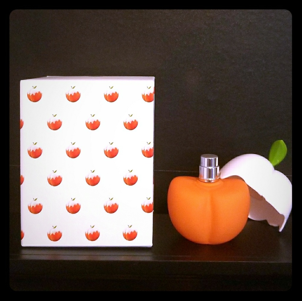 KKW KMOJI Peach Fragrance